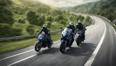 découvrez comment les motards de la gendarmerie affrontent des vitesses impressionnantes, y compris une moto enregistrée à 202 km/h, sans montrer la moindre crainte. plongez dans l'univers intrépide des forces de l'ordre sur deux roues.